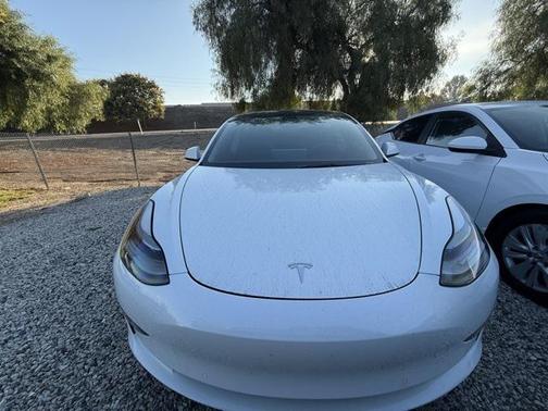 2022 Tesla Model 3 Standard Range