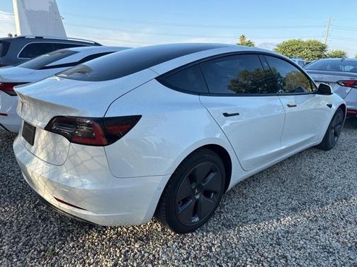 2022 Tesla Model 3 Standard Range