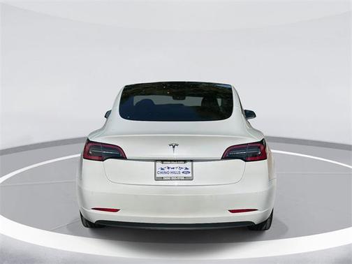 2022 Tesla Model 3 Standard Range