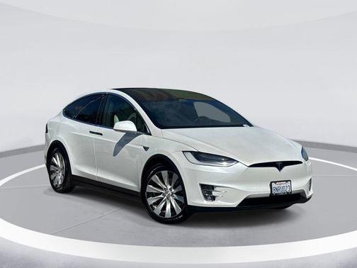 Pearl White Multi-Coat 2020 Tesla Model X Long Range Dual Motor All-Wheel Drive