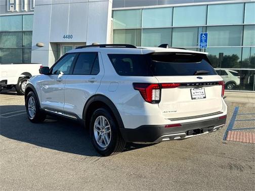 2025 Ford Explorer Active