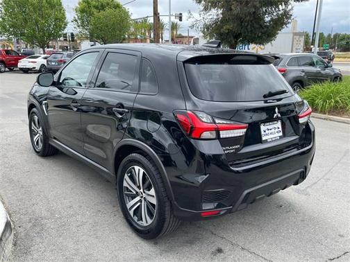 2022 Mitsubishi Outlander Sport SE