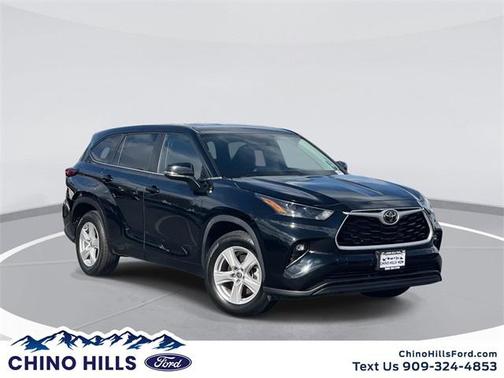 2023 Toyota Highlander LE