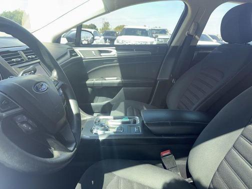 Blue 2019 Ford Fusion SE