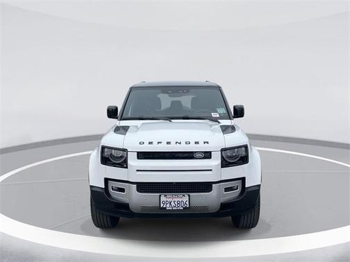 2025 Land Rover Defender 110 P300