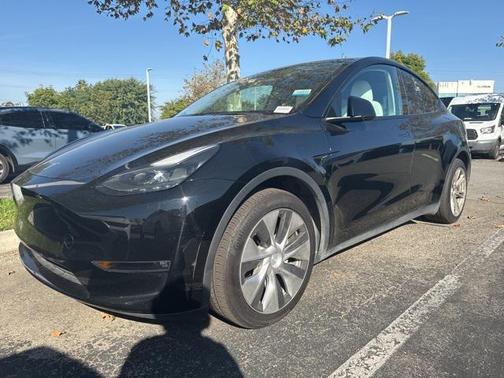 2023 Tesla Model Y Long Range Dual Motor All-Wheel Drive