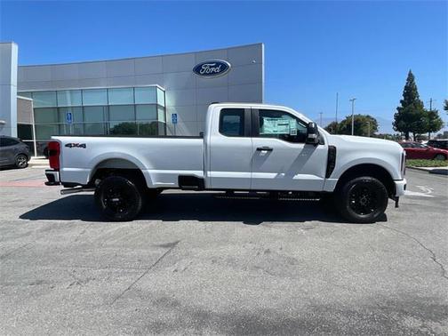 2025 Ford F-350 XL