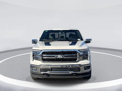 Star White Metallic Tri-Coat 2025 Ford F-150 Lariat