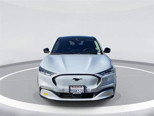 2022 Ford Mustang Mach-E California Route 1