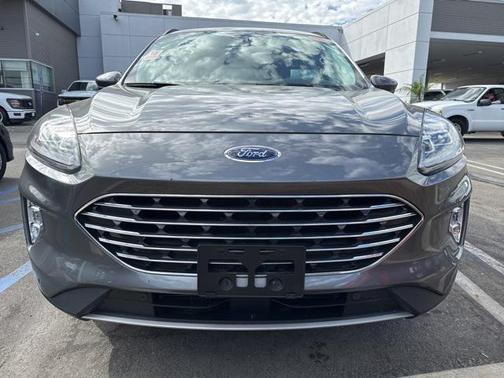 2022 Ford Escape Titanium