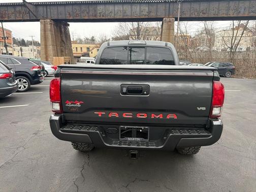 2019 Toyota Tacoma SR