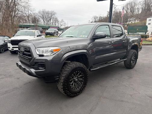 2019 Toyota Tacoma SR
