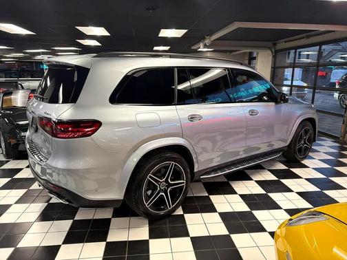 2025 Mercedes-Benz GLS 450 4MATIC