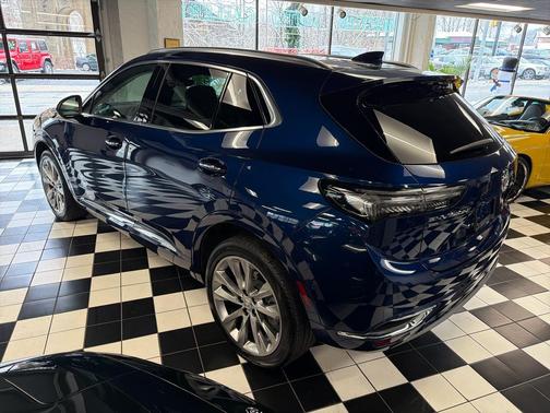 2022 Buick Envision AWD Avenir