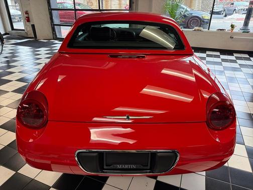 2002 Ford Thunderbird Deluxe