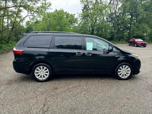 2017 Toyota Sienna Limited
