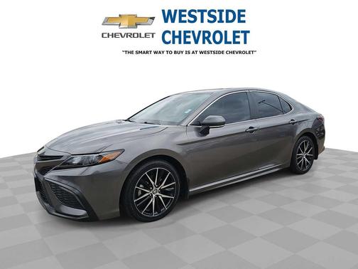 2024 Toyota Camry Hybrid SE