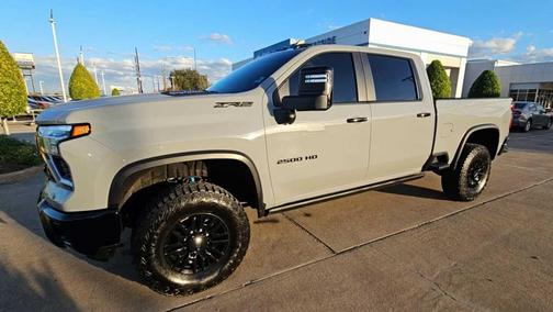 2024 Chevrolet Silverado 2500 4WD Crew Cab Standard Bed ZR2