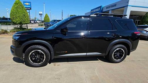 2025 Nissan Pathfinder Rock Creek 4WD