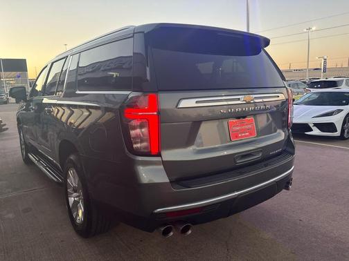 2023 Chevrolet Suburban Premier