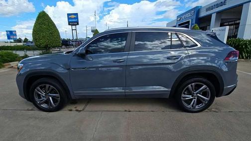 2024 Volkswagen Atlas Cross Sport 2.0T SEL