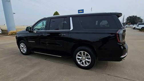 2025 Chevrolet Suburban Premier