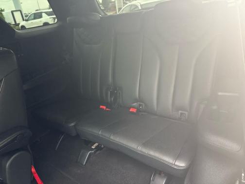 Becketts Black 2021 Hyundai PALISADE Calligraphy