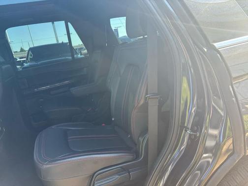 DARK MATTER PC 2024 Ford Expedition Limited
