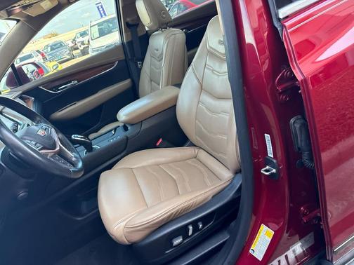 2019 Cadillac XT5 Platinum