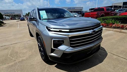 Sterling Gray Metallic 2025 Chevrolet Traverse High Country