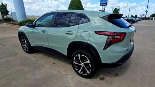 Cacti Green 2024 Chevrolet Trax FWD 1RS