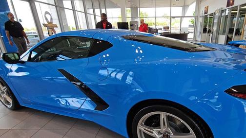 2025 Chevrolet Corvette Stingray w/2LT