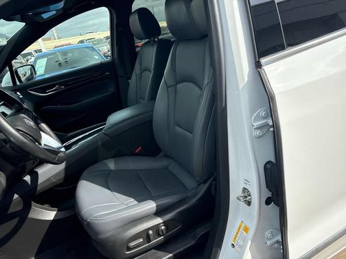 2023 Buick Enclave Essence FWD