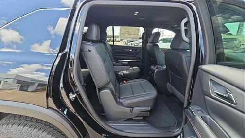 Mosaic Black Metallic 2026 Chevrolet Traverse AWD Z71
