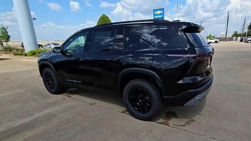 Mosaic Black Metallic 2026 Chevrolet Traverse AWD Z71