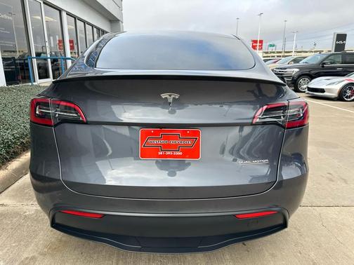 2023 Tesla Model Y Performance Dual Motor All-Wheel Drive