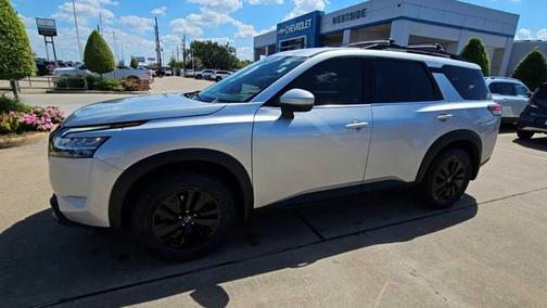 2022 Nissan Pathfinder SV 2WD