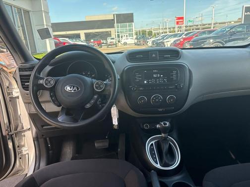 Bright Silver 2018 Kia Soul Base