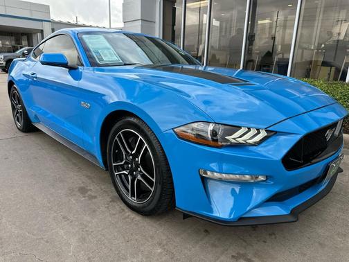 GRABBER BLUE METALLIC 2022 Ford Mustang GT Premium