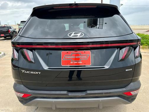 Black Pearl 2024 Hyundai TUCSON Limited