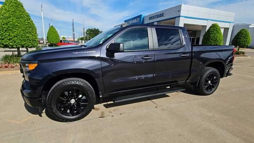 Dark Ash Metallic 2023 Chevrolet Silverado 1500 Custom