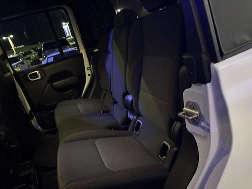 2023 Jeep Gladiator Mojave 4x4