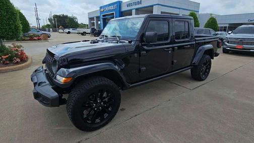 Black Clearcoat 2025 Jeep Gladiator Nighthawk