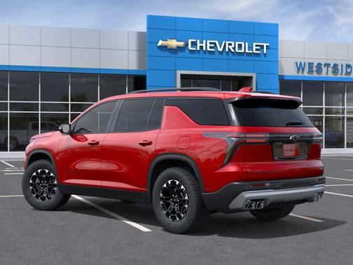 Radiant Red Tintcoat 2027 Chevrolet Traverse AWD Z71
