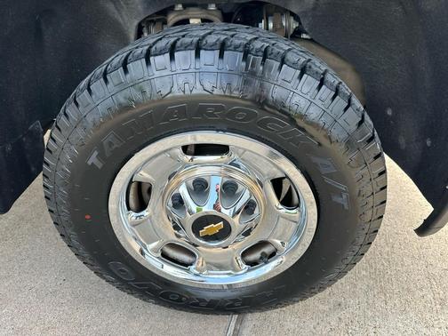 Summit White 2023 Chevrolet Silverado 2500 WT