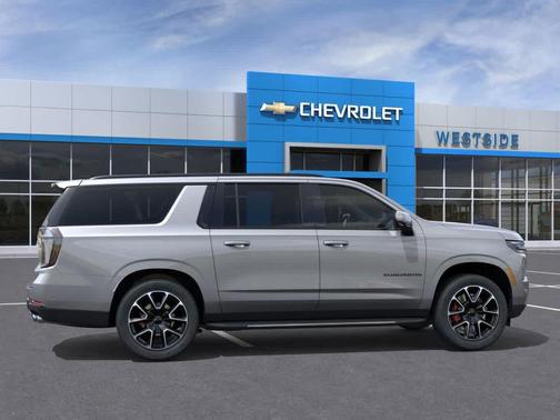 2025 Chevrolet Suburban RST