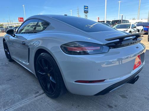 2018 Porsche 718 Cayman 