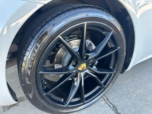 2018 Porsche 718 Cayman 