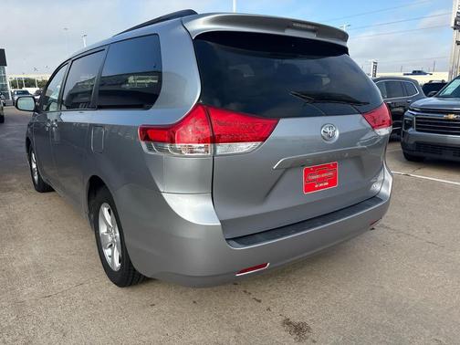 2012 Toyota Sienna LE