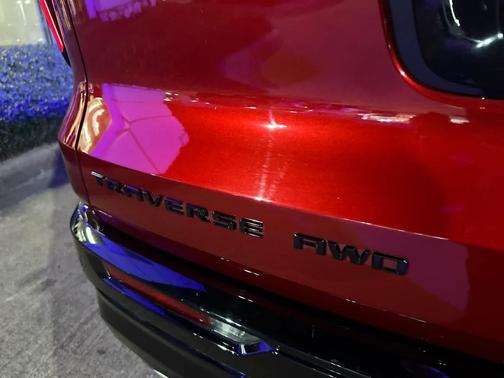 2024 Chevrolet Traverse RS